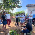 Estudantes do Projeto Raízes participam de formação sobre enxertia